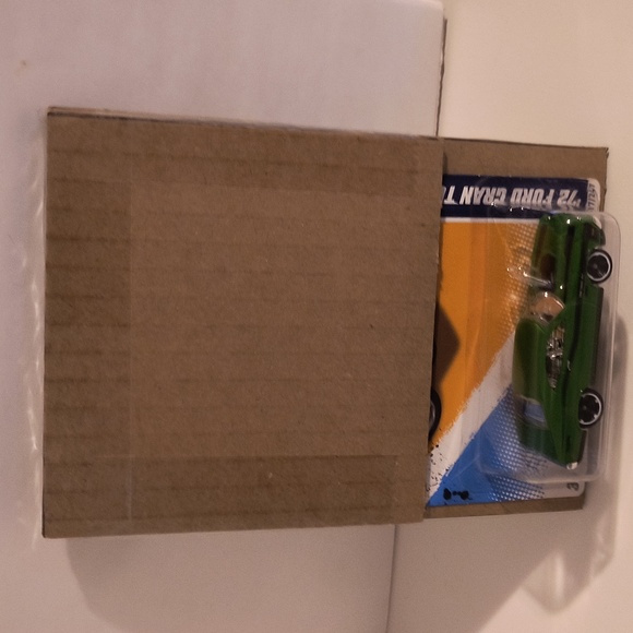 D1 hot wheels 72 Ford Gran Torino Sport with shipping protector … - Picture 3 of 3